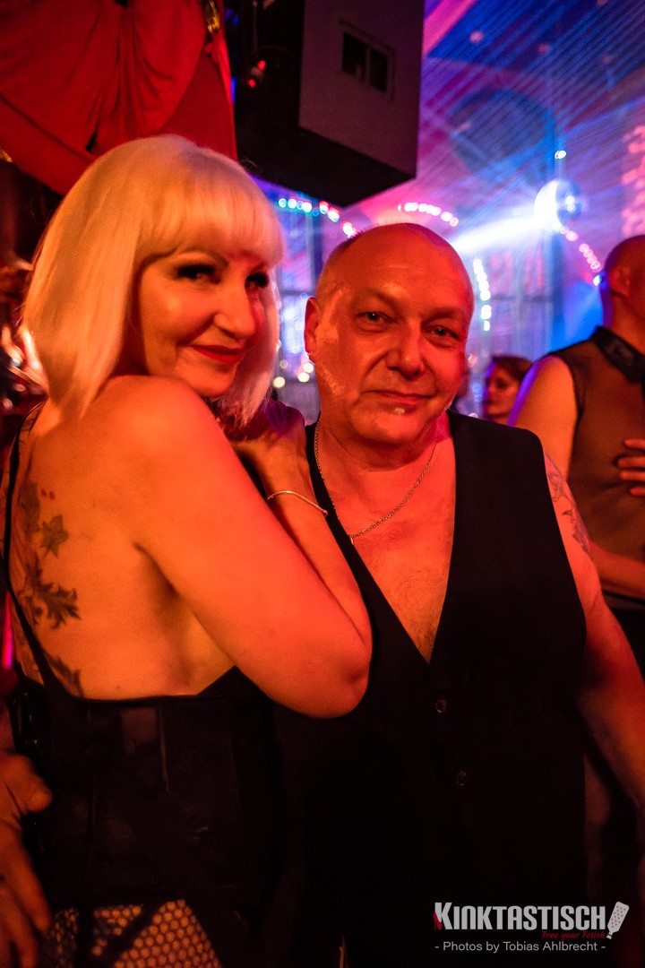 https://www.insomnia-berlin.de/galpics/galleries/partys/3588/large/0000082031.jpg